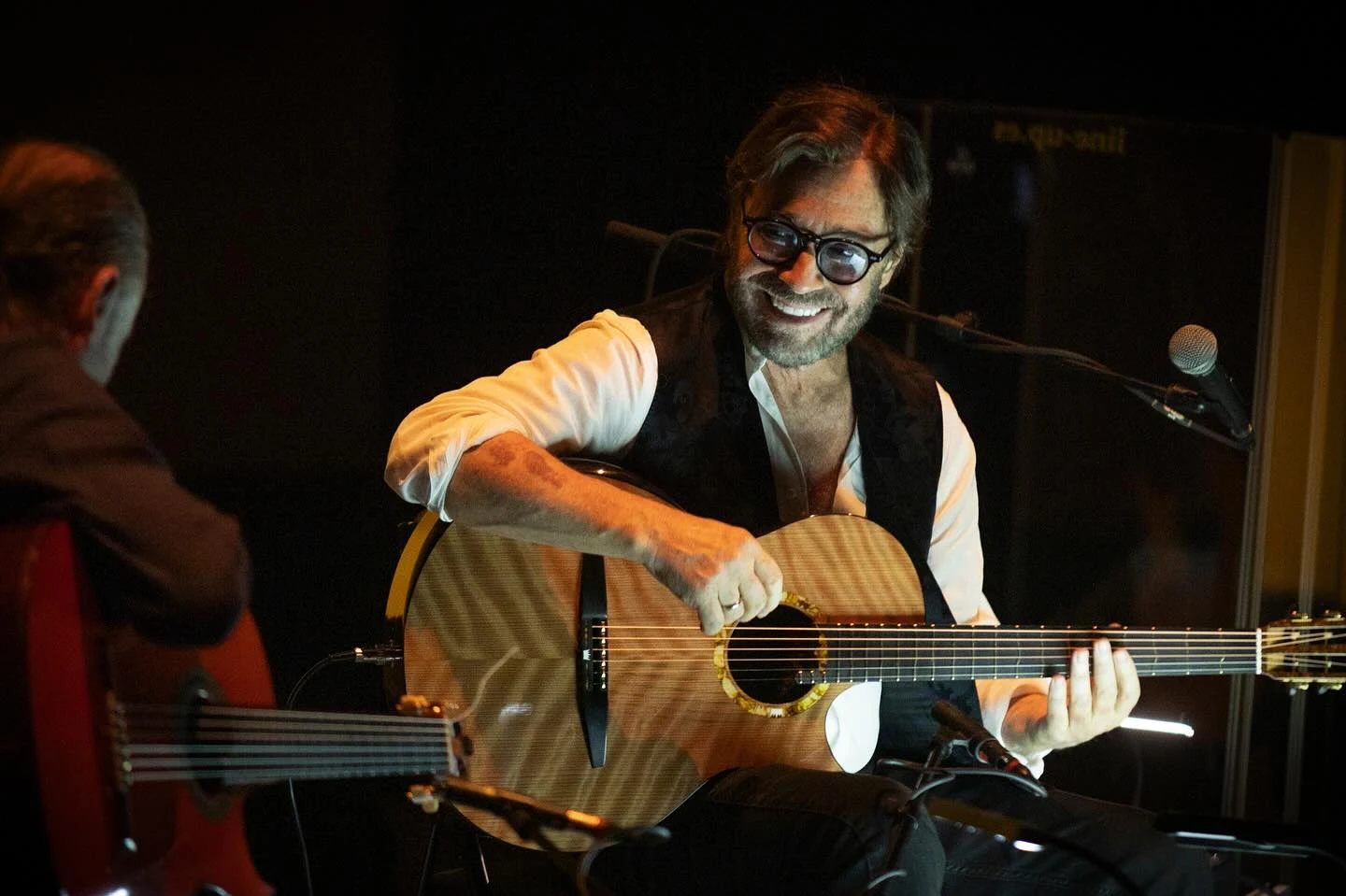 Al Di Meola on stage with his Turkowiak Opus Virtuoso Ember